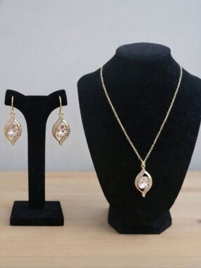 Monet Pink Pavé Pendant Necklace & Drop Earrings Set – NWT